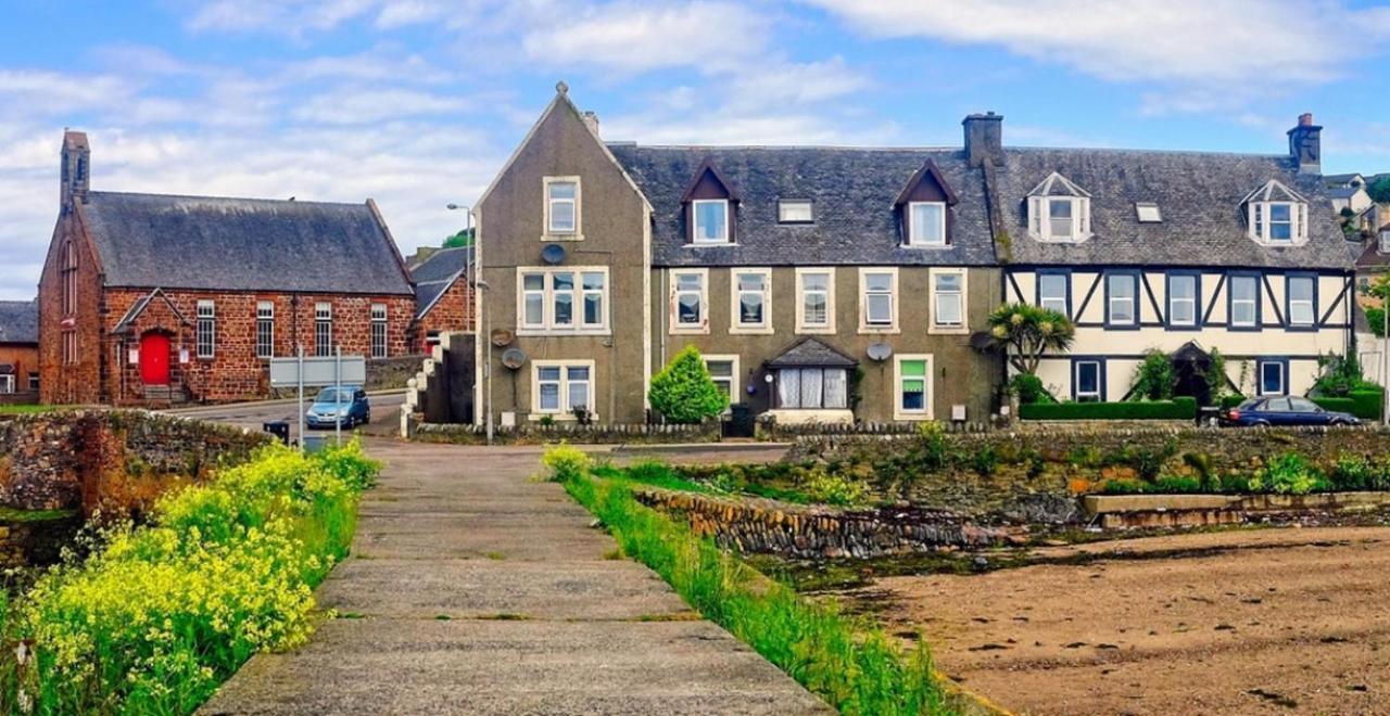 Inviting 1-Bed Apartment In Campbeltown Loch Views Exterior photo