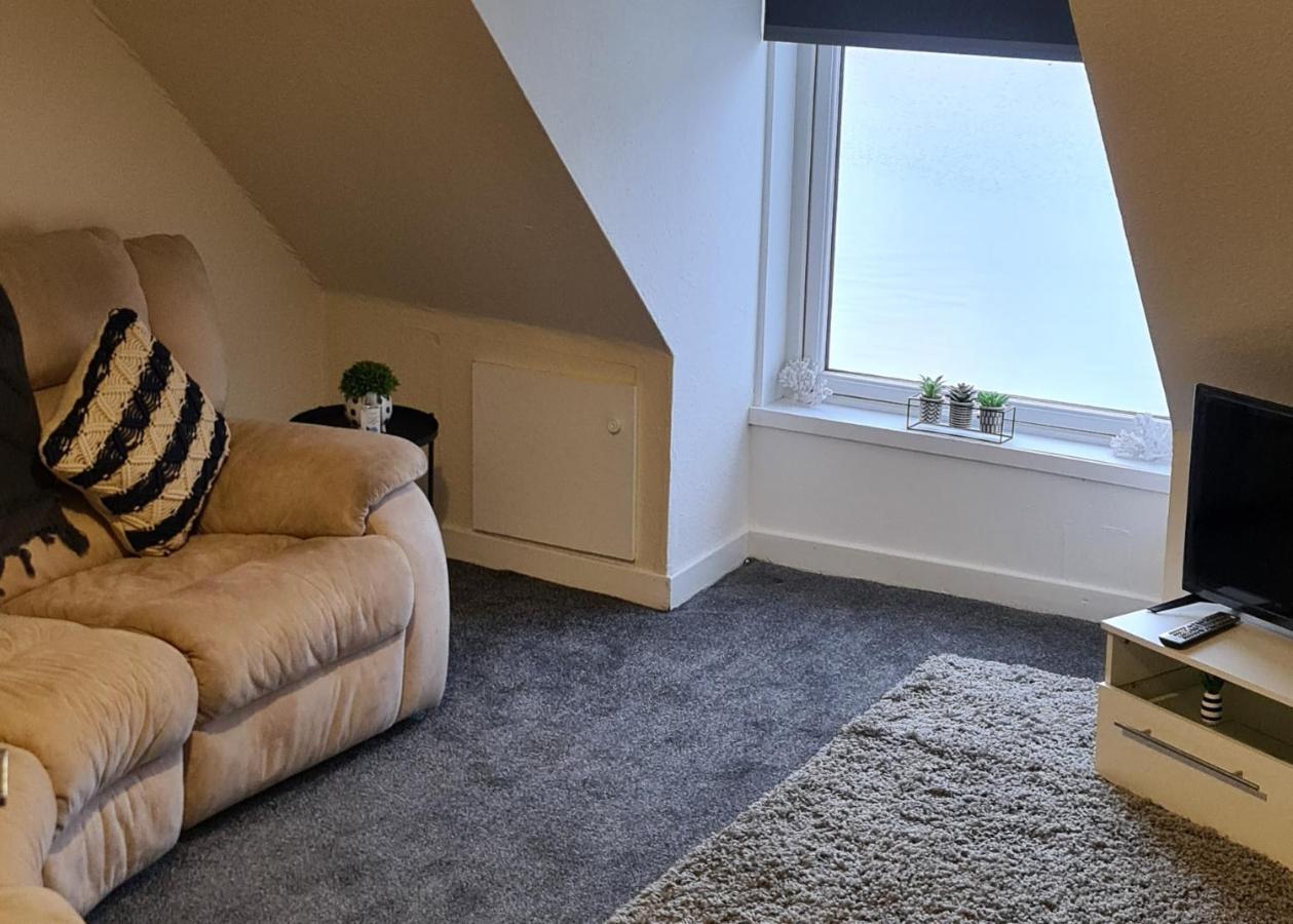 Inviting 1-Bed Apartment In Campbeltown Loch Views Exterior photo